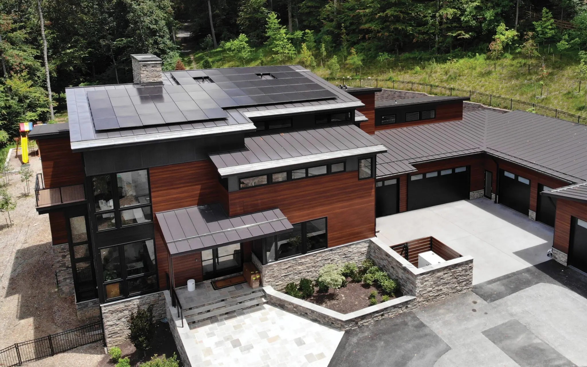 700W Rooftop solar panels